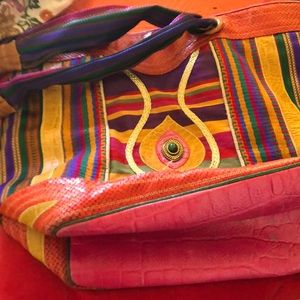 Wonderful bright colored shoulder bag